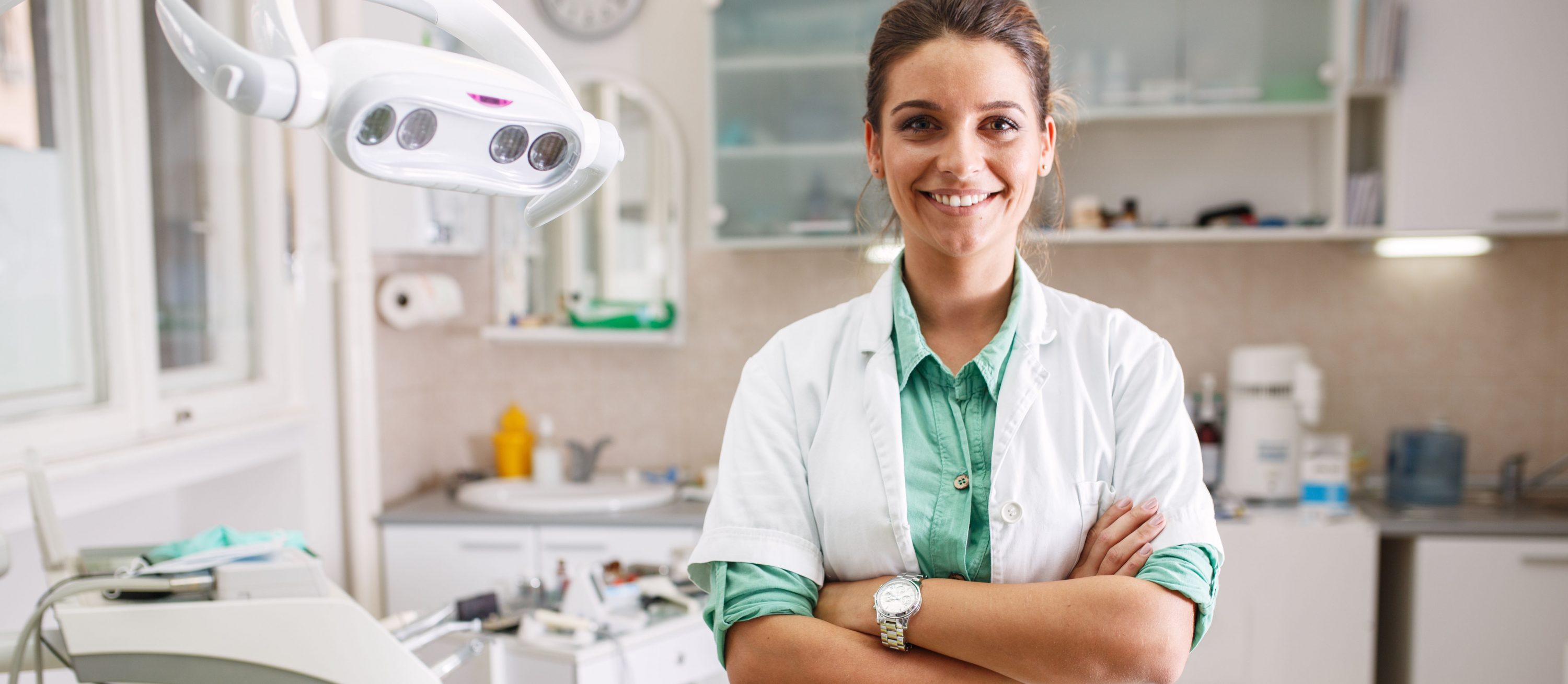 Lächelnde Zahnärztin
